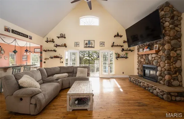 $398,000 | 34990 Highway 133, Richland, MO 65556