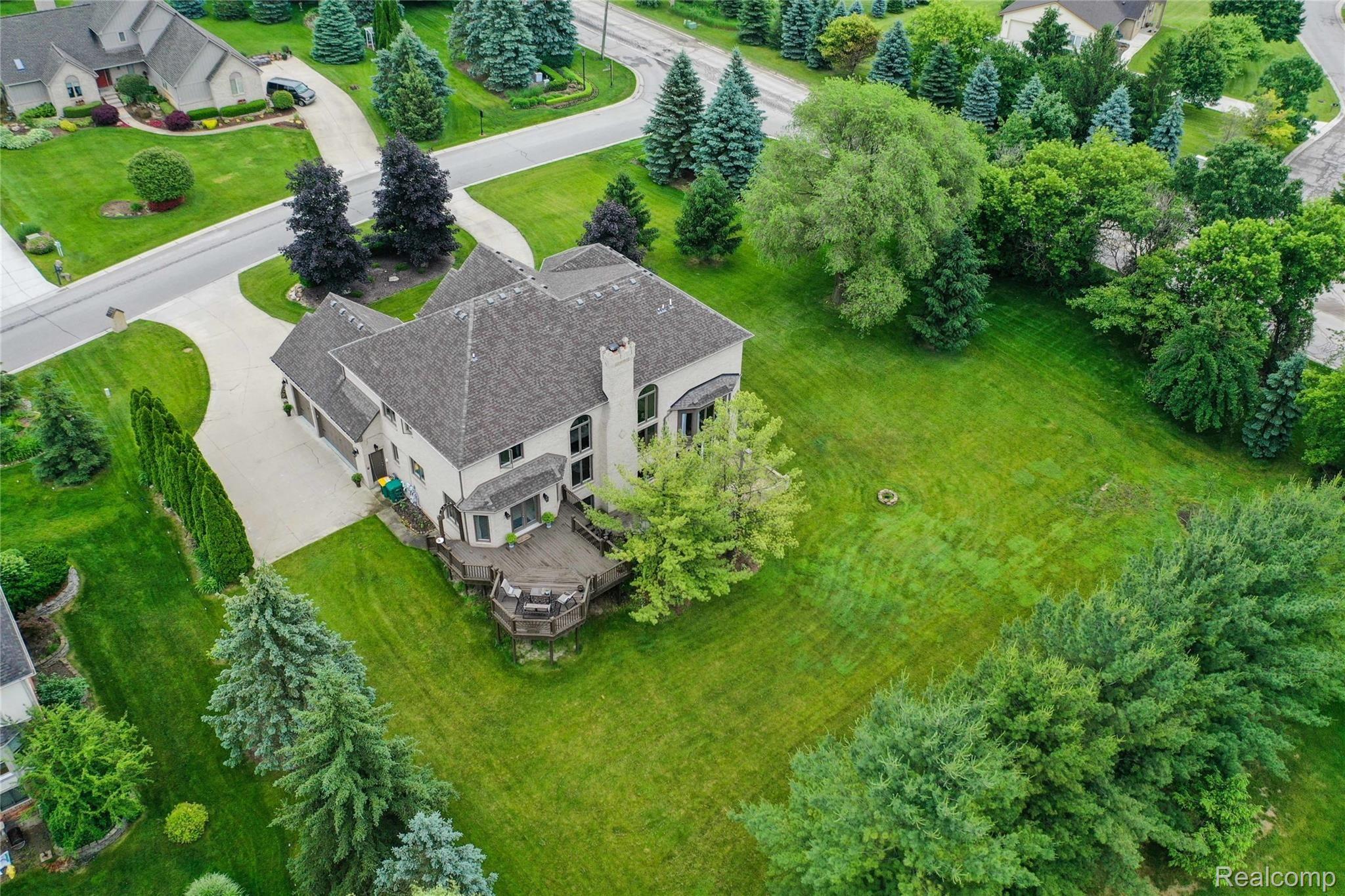 4446 Southacre Lane Rochester, MI 48306 - Photo 62 of 70 62-Aerial View V.jpg
