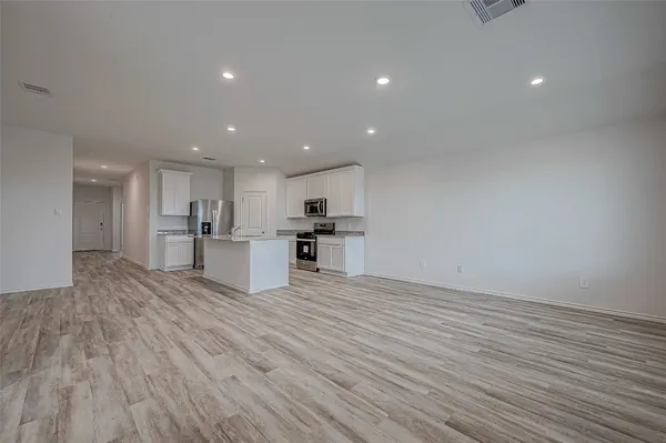 $2,250 | 31038 Brightwell Bend, Fulshear, TX 77441