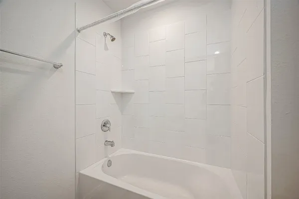 $2,250 | 31038 Brightwell Bend, Fulshear, TX 77441