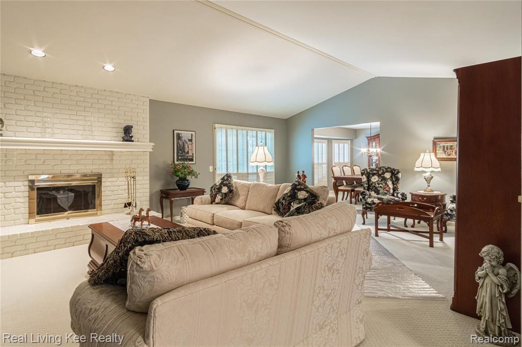 1329 Greenleaf Drive Rochester Hills, MI 48309 - Photo 5 of 49