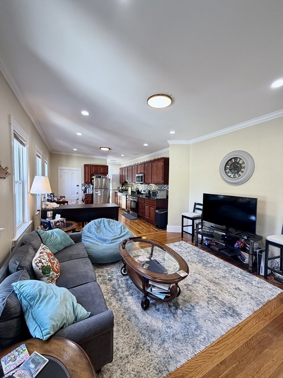 7 Fuller Street, Unit 7 Waltham, MA 02453 - Photo 2 of 11