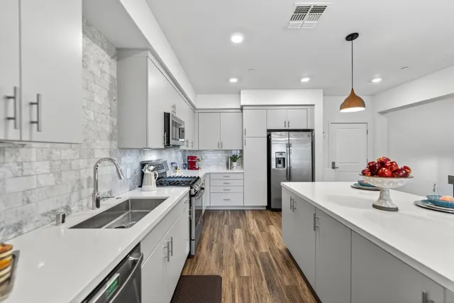 $844,000 | 5925 Charlotte Drive, Unit 408, San Jose, CA 95123