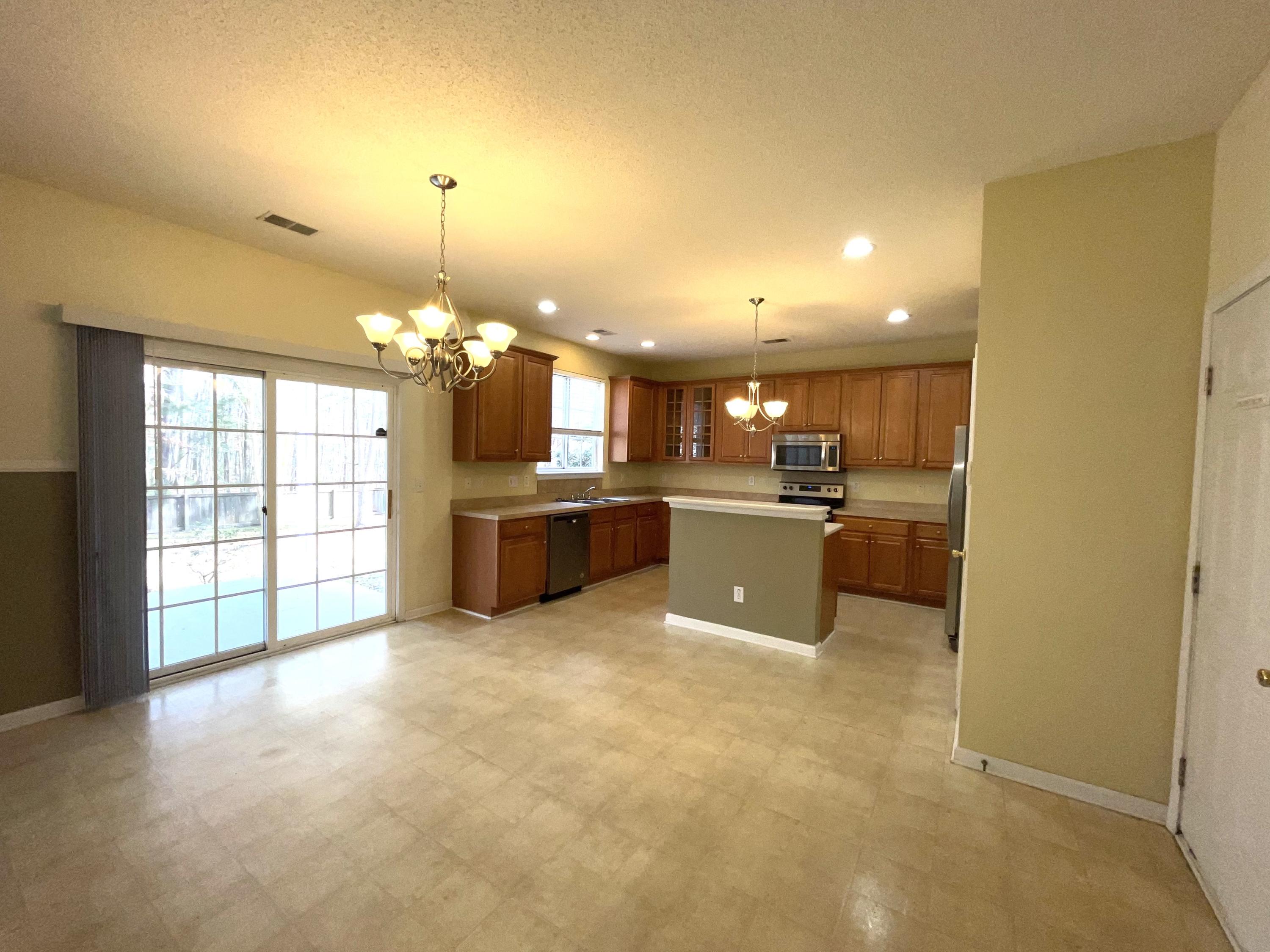 105 Arithmetic Court Ladson, SC 29456 - Photo 9 of 26 IMG_8967