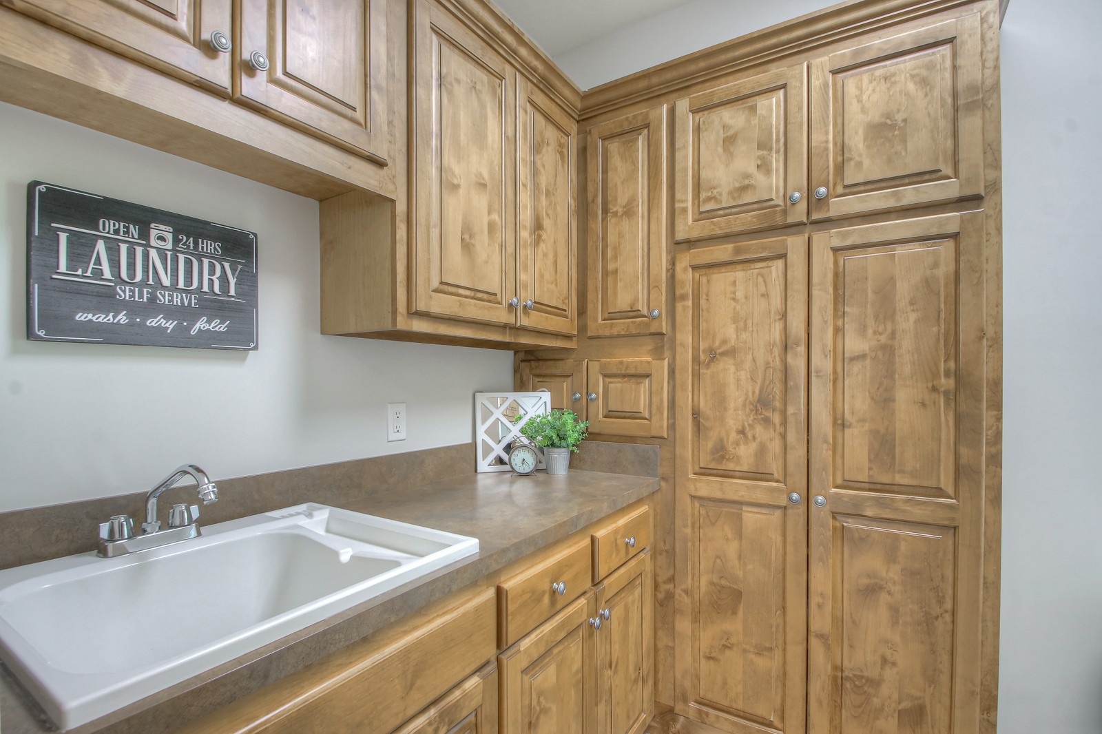 9251 Link Road Christiana, TN 37037 - Photo 23 of 40 a bathroom with a sink and a mirror