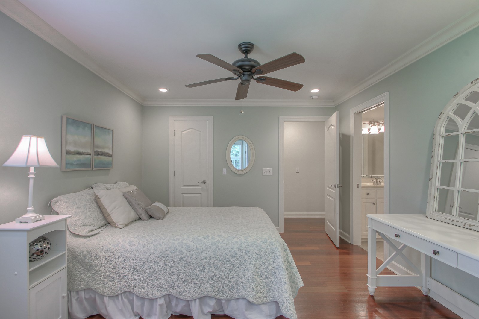 9251 Link Road Christiana, TN 37037 - Photo 26 of 40 a bedroom with a bed and a lamp