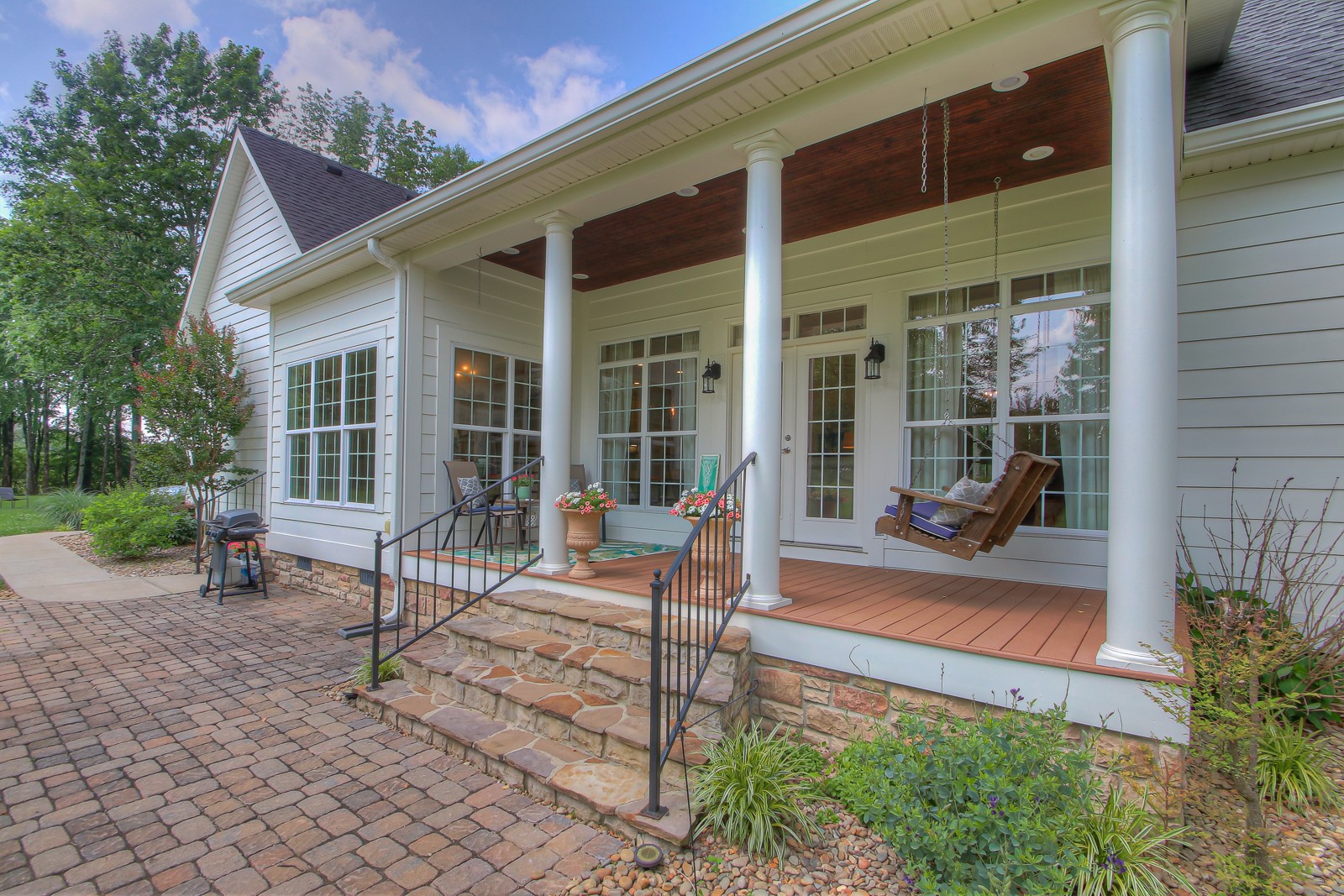 9251 Link Road Christiana, TN 37037 - Photo 37 of 40 a view of a house with backyard and sitting area