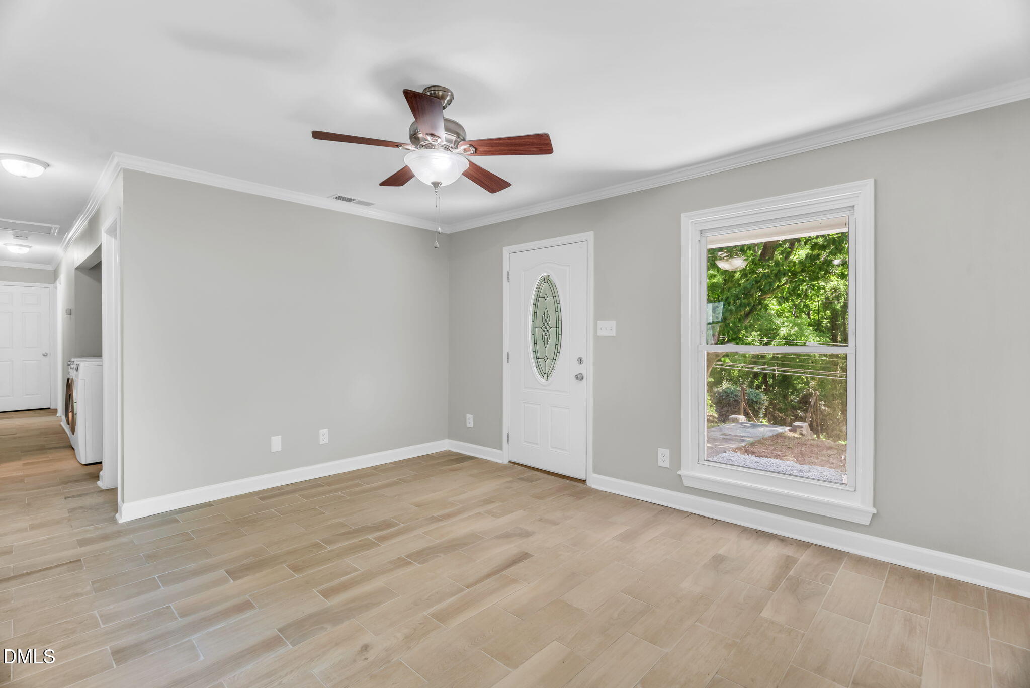 308 Lynn Road Durham, NC 27703 - Photo 4 of 22 5-web-or-mls-308 Lynn Rd-5