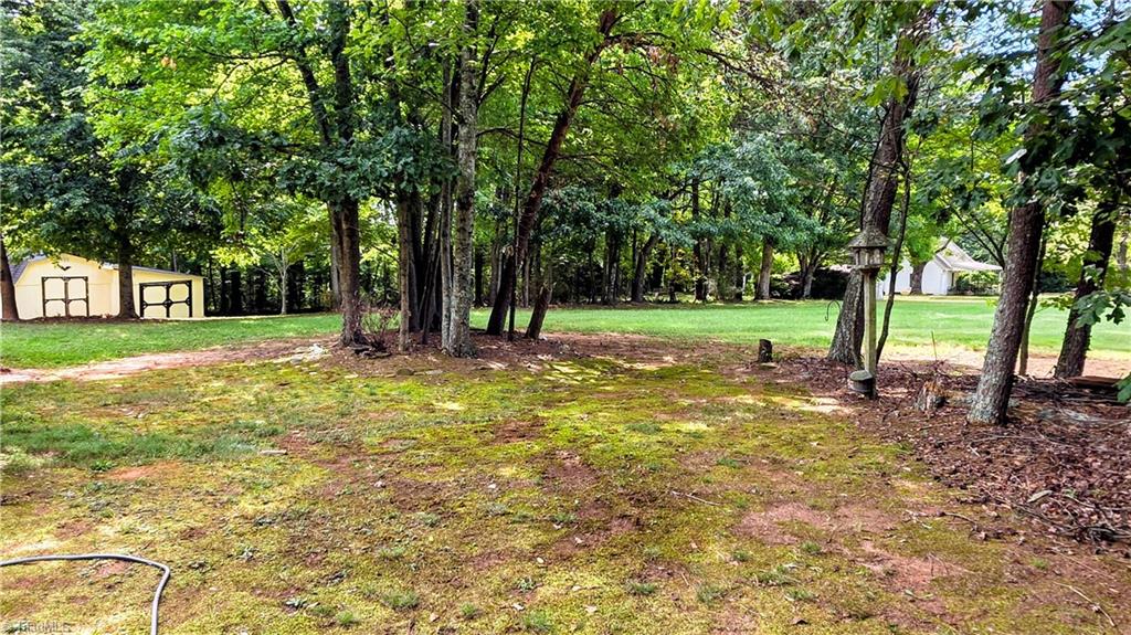 1096 Tuttle Road Rural Hall, NC 27045 - Photo 10 of 41 Gallery Image 10