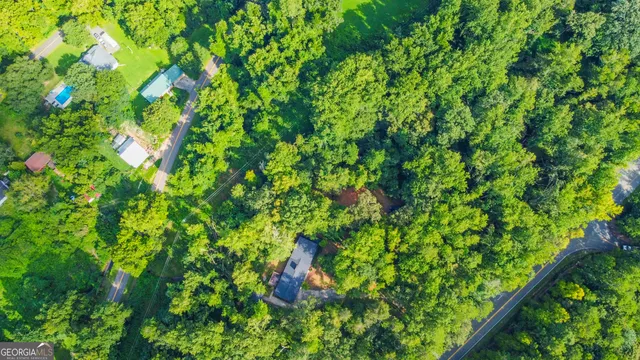 a view of an outdoor space