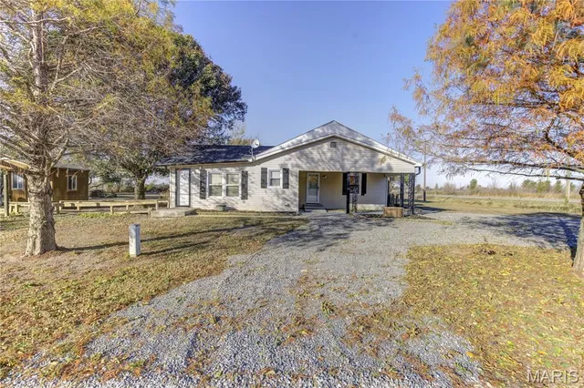 $179,000 | 3780 Highway 80, Matthews, MO 63867