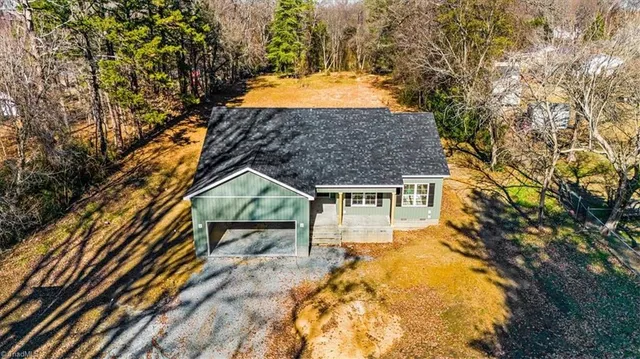 $409,000 | 125 Albertson Road, Thomasville, NC 27360