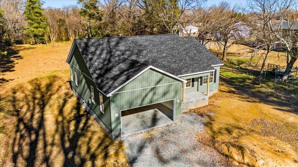 125 Albertson Road Thomasville, NC 27360 - Photo 12 of 26