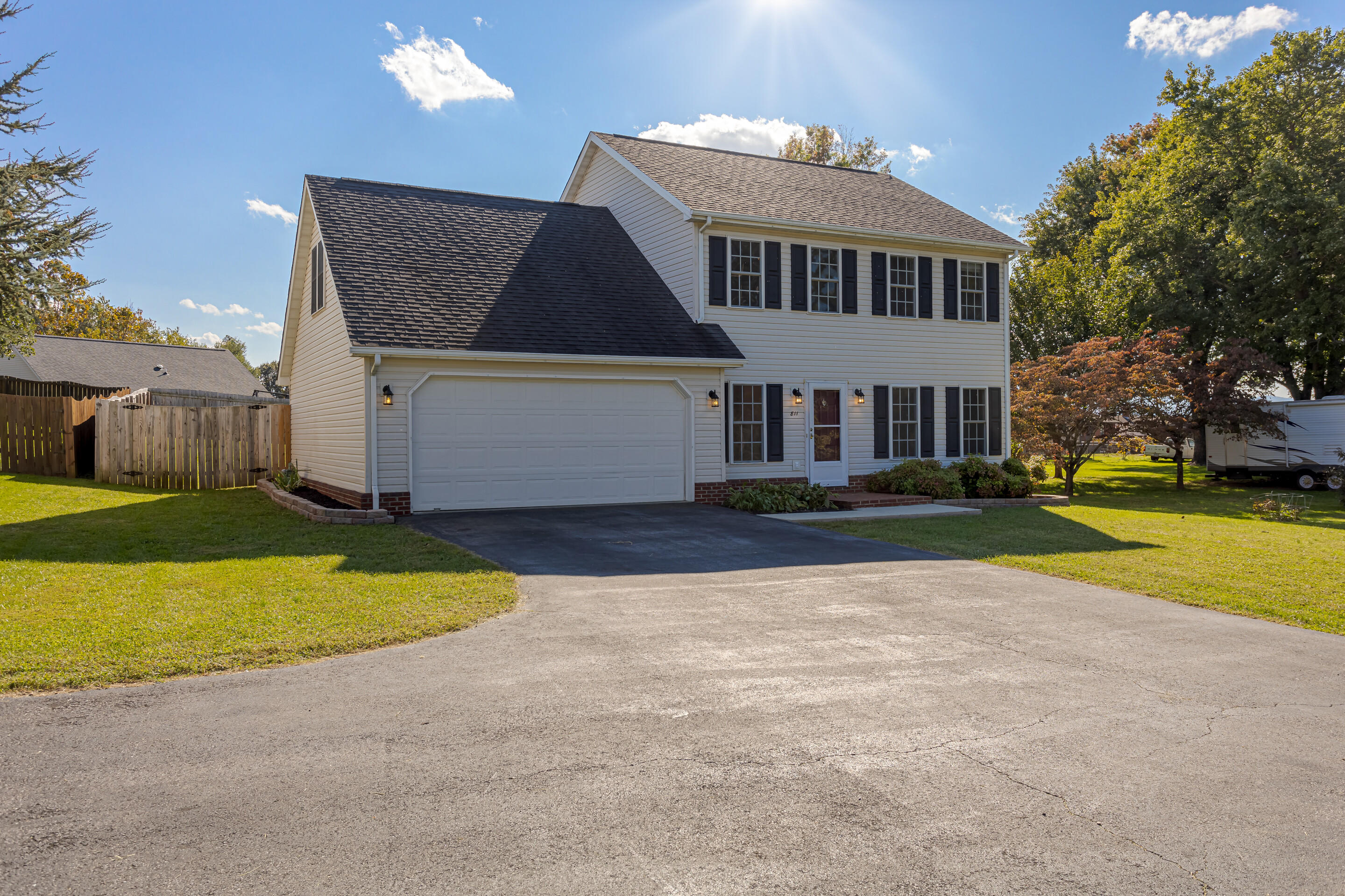 811 Ruddell Road Vinton, VA 24179 - Photo 3 of 42 03_811_Ruddle_Rd3_mls