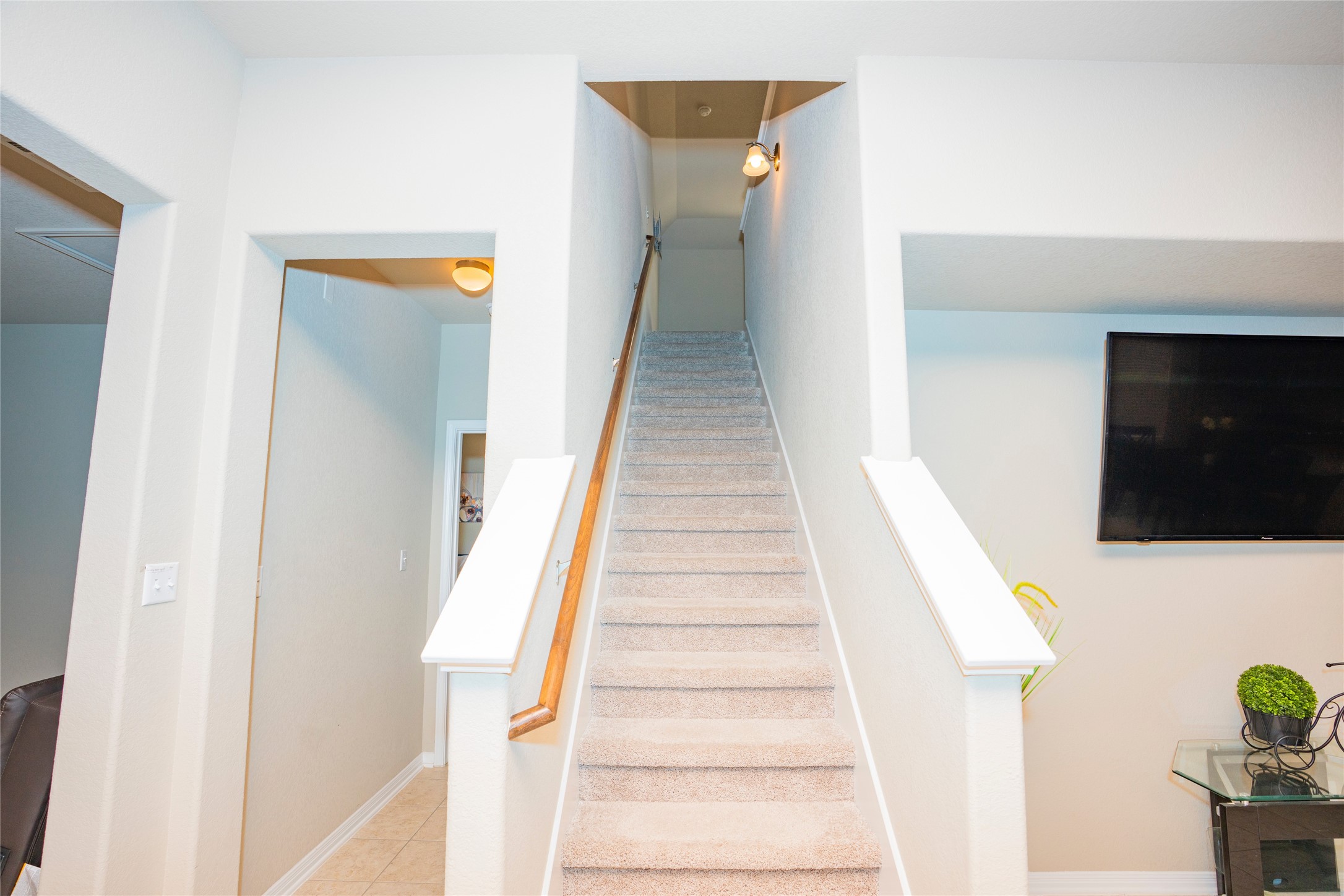 20916 Carries Ranch Road Pflugerville, TX 78660 - Photo 35 of 40 a view of entryway
