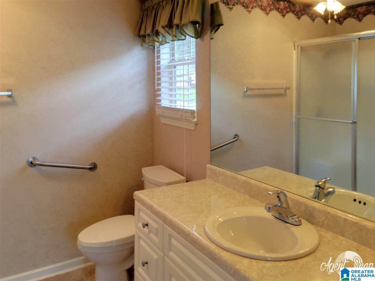 3450 Jeanne Lane Bessemer, AL 35023 - Photo 11 of 24
