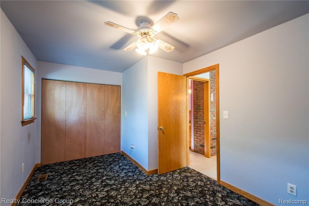 9004 River Valley Road Brighton, MI 48116 - Photo 13 of 34 River Valley-8.jpg