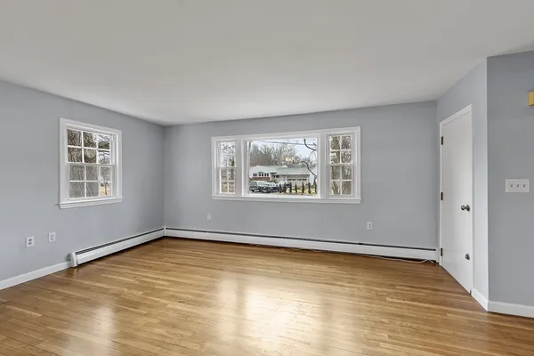 $2,950 | 124 Chadwick Street, North Andover, MA 01845