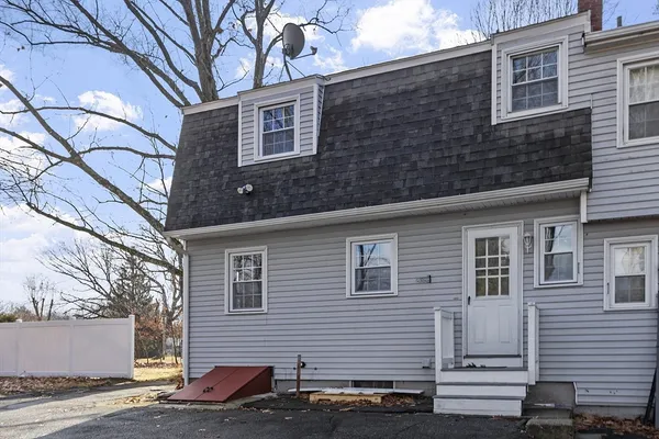 $2,950 | 124 Chadwick Street, North Andover, MA 01845