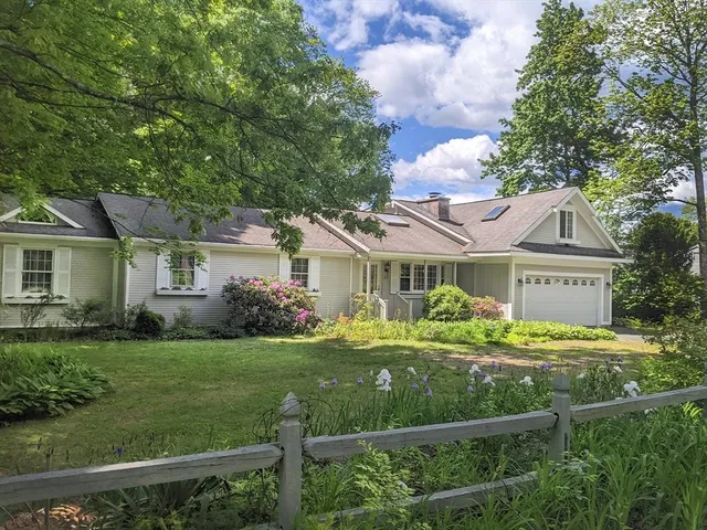 $600,000 | 262 Loudville Road, Easthampton, MA 01027