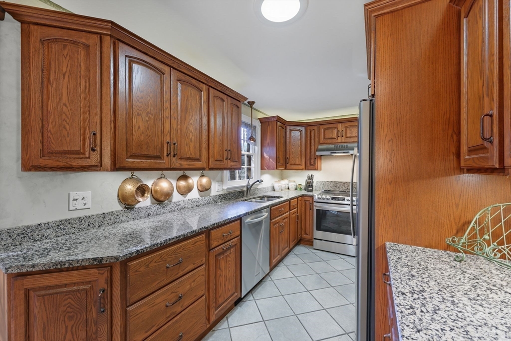 262 Loudville Road Easthampton, MA 01027 - Photo 11 of 42