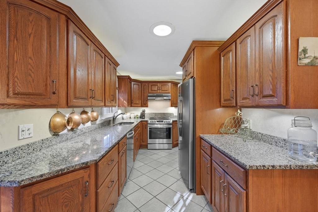 262 Loudville Road Easthampton, MA 01027 - Photo 12 of 42