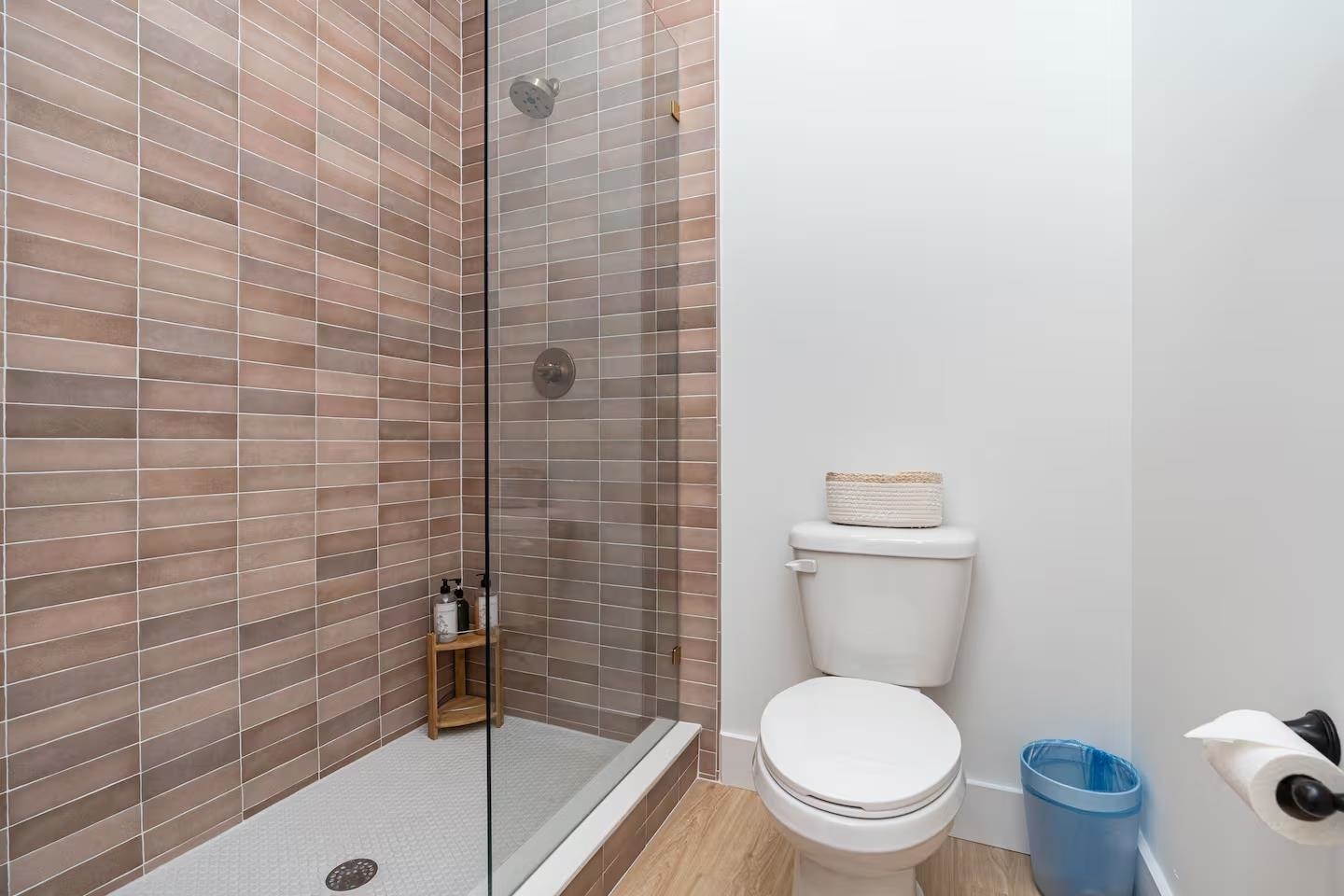 600 Twenty-First Street St. Augustine, FL 32084 - Photo 20 of 32 a bathroom with a toilet and a shower