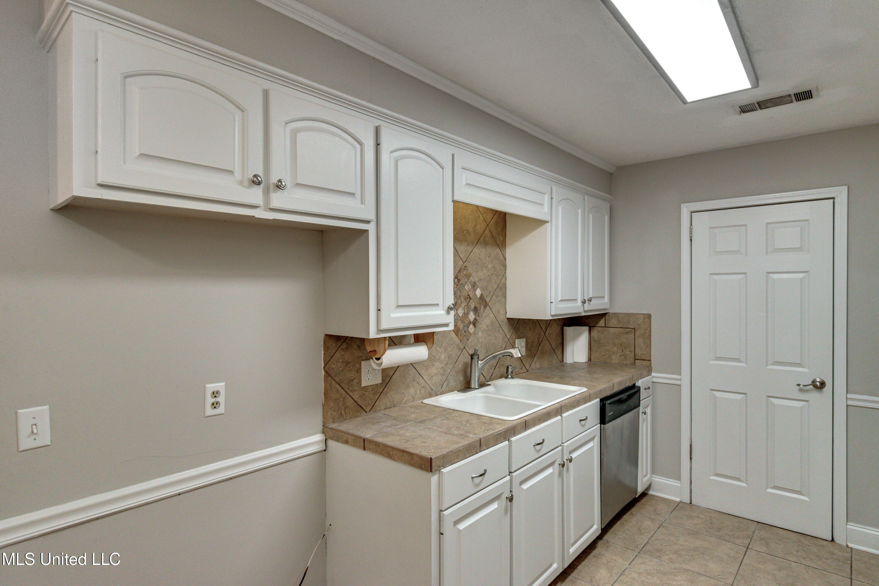 348 Durham Court Brandon, MS 39047 - Photo 19 of 50 348 Durham Ct-13