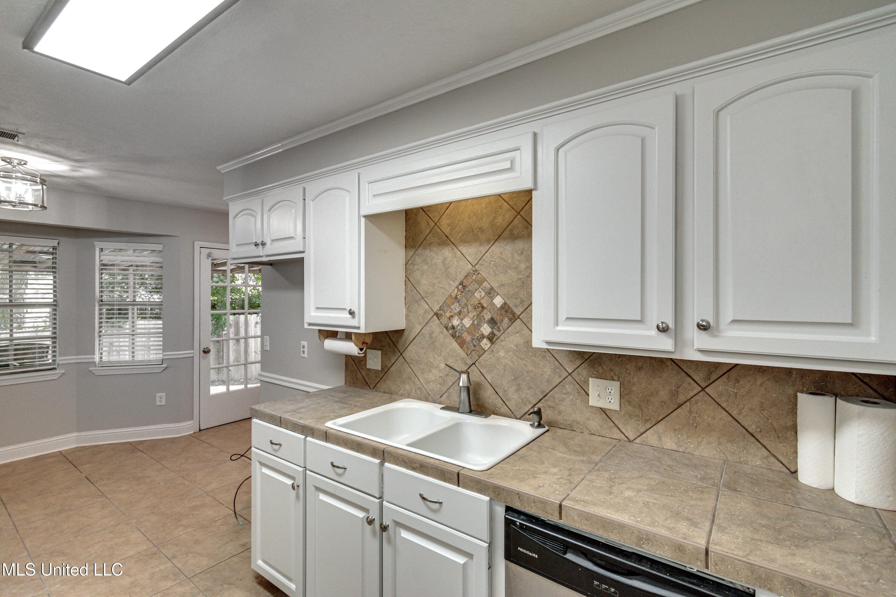 348 Durham Court Brandon, MS 39047 - Photo 24 of 50 348 Durham Ct-18