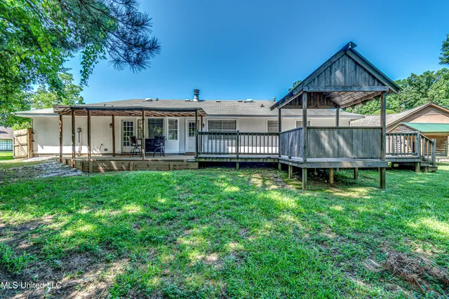 $2,300 | 348 Durham Court, Brandon, MS 39047