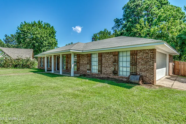 $2,300 | 348 Durham Court, Brandon, MS 39047