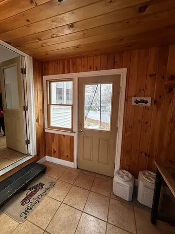 $2,900 | 284 Torrey Street, Brockton, MA 02301