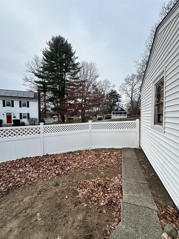$2,900 | 284 Torrey Street, Brockton, MA 02301