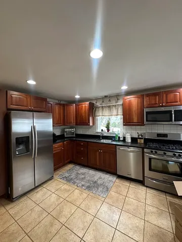 $3,000 | 284 Torrey Street, Brockton, MA 02301