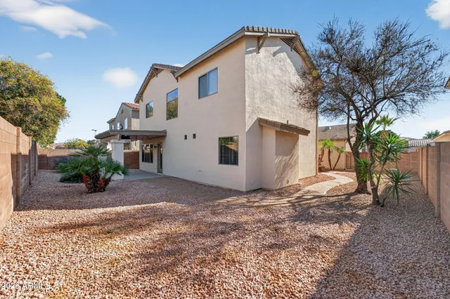 $2,475 | 16036 West Custer Lane, Surprise, AZ 85379