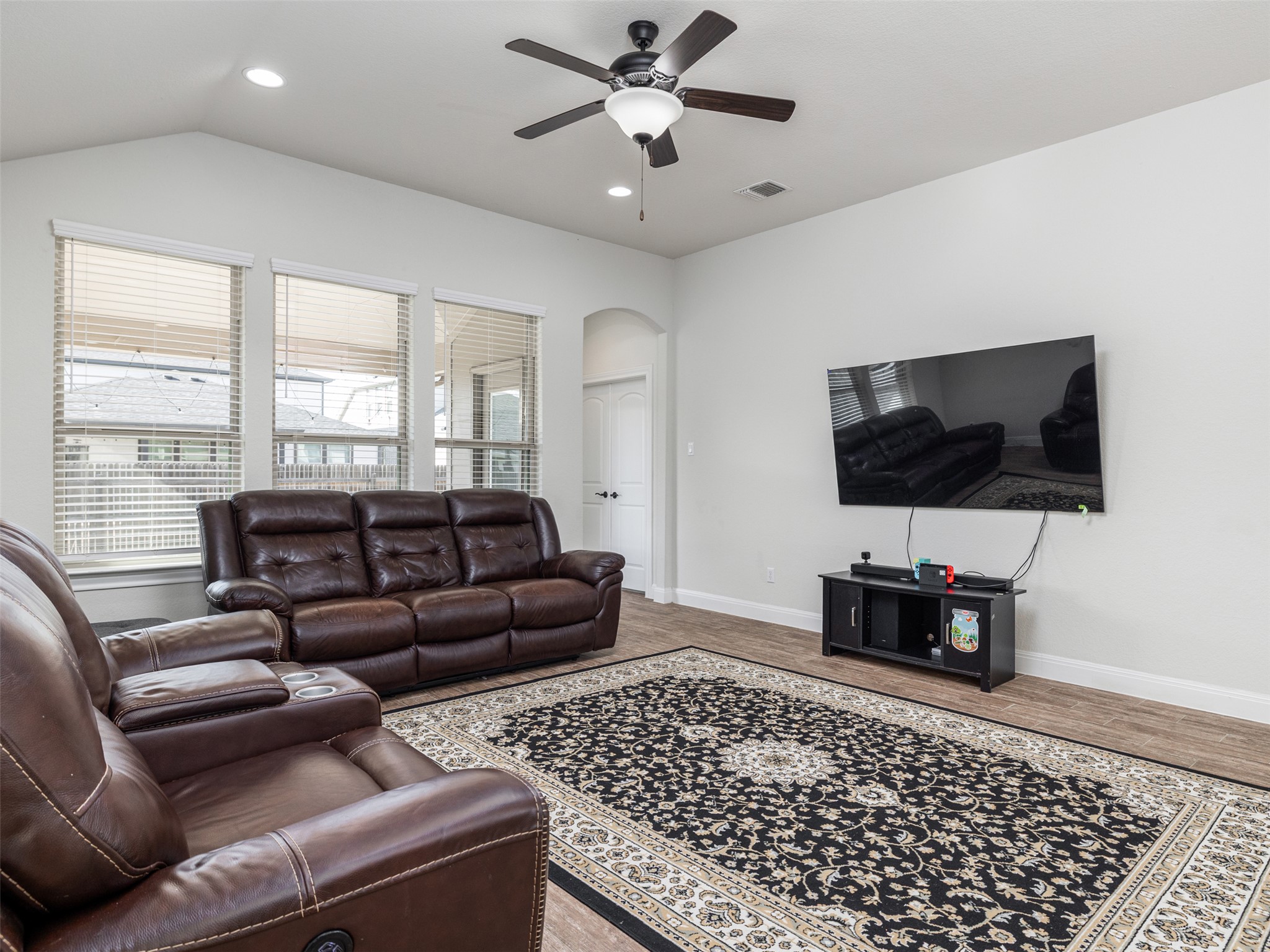 17314 Calipatria Lane Pflugerville, TX 78660 - Photo 10 of 27
