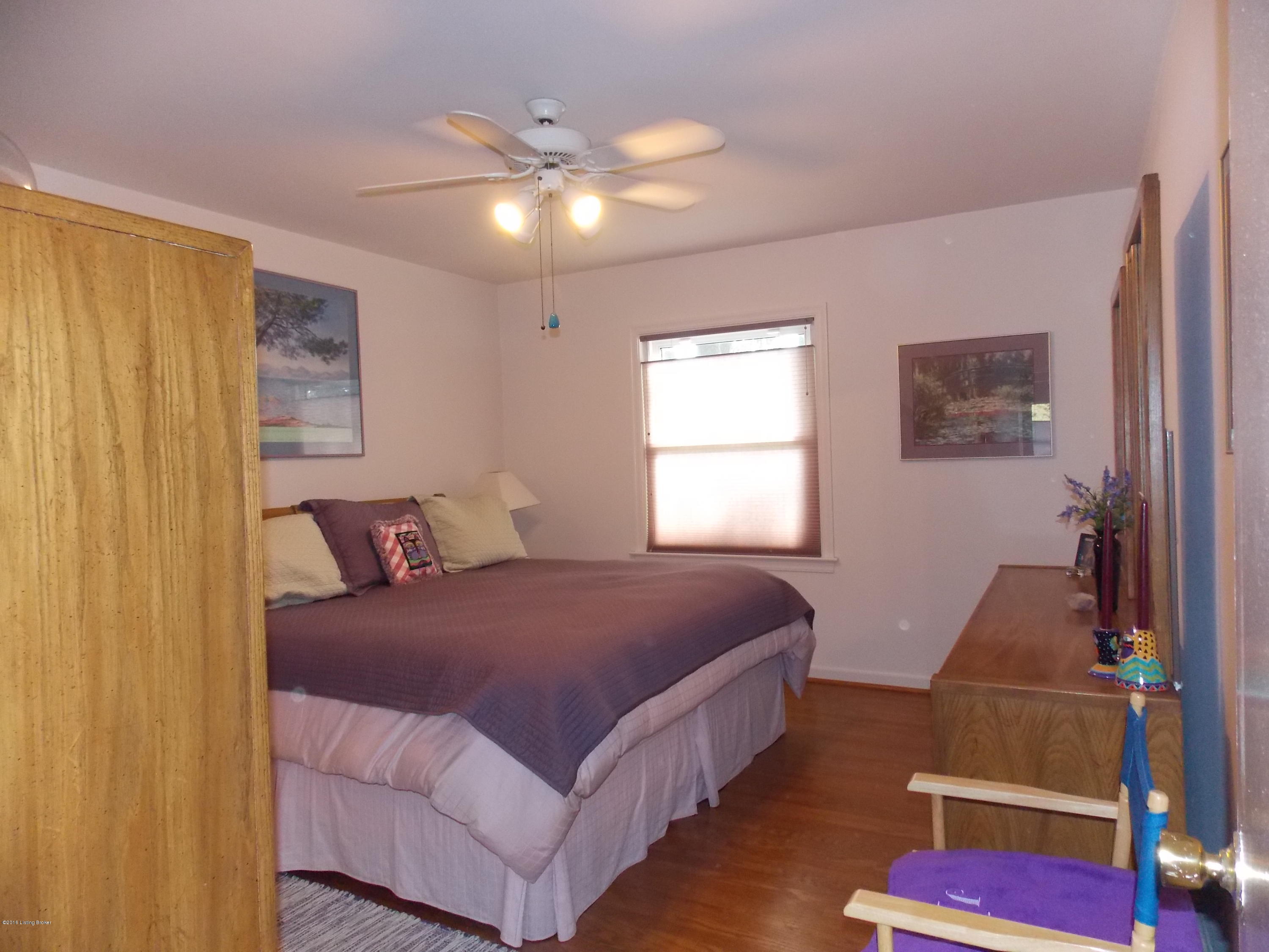 218 Alcott Road Louisville, KY 40207 - Photo 20 of 47 21-Master BRa