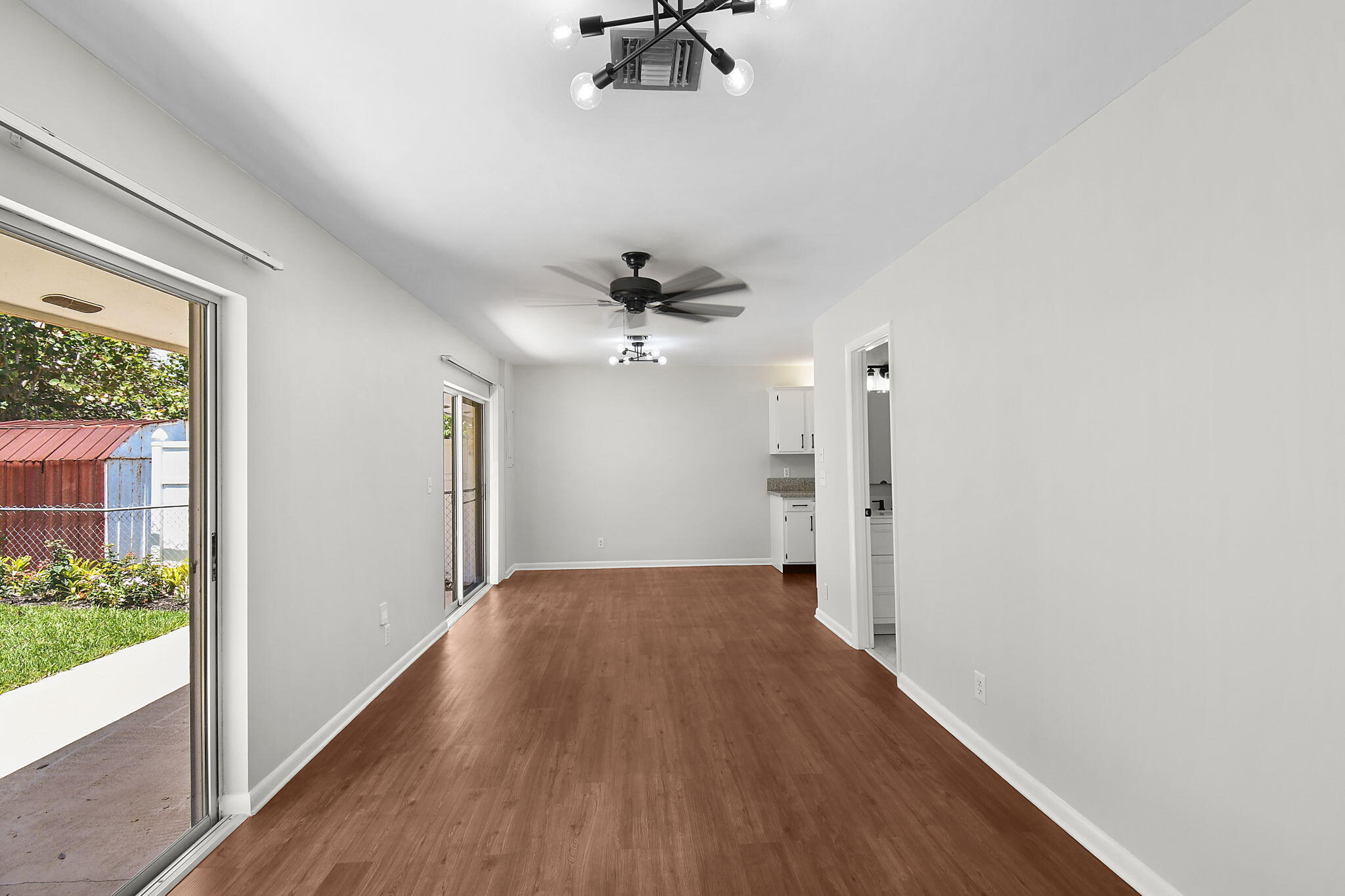 9040 Southeast Hobe Ridge Avenue Hobe Sound, FL 33455 - Photo 25 of 46 Family/Dinning
