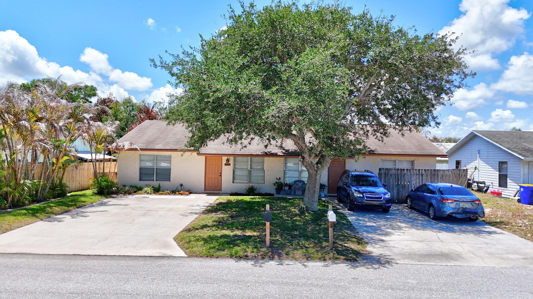 9040 Southeast Hobe Ridge Avenue Hobe Sound, FL 33455 - Photo 30 of 46 Front View