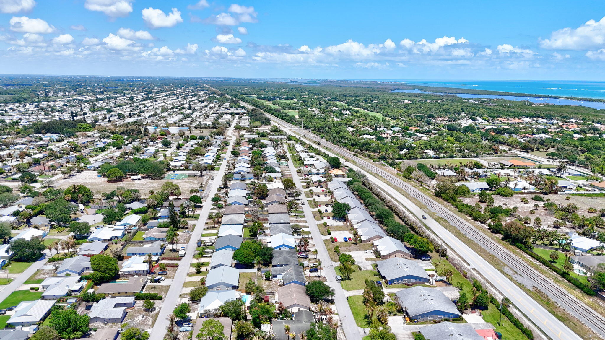 9040 Southeast Hobe Ridge Avenue Hobe Sound, FL 33455 - Photo 39 of 46 Looking North