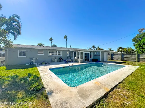 $2,949 | 113 Southeast 1st Street, Satellite Beach, FL 32937