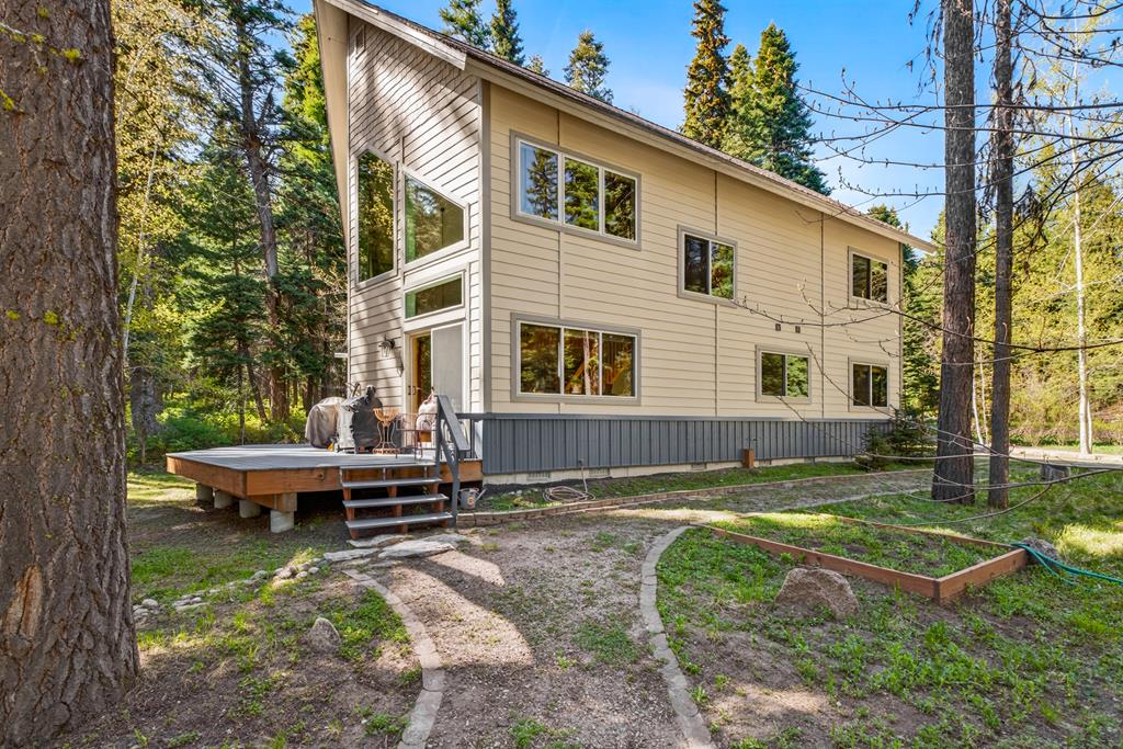 31 Eagle Trail Cascade, ID 83611 - Photo 40 of 50 The back deck from the Fire Pit