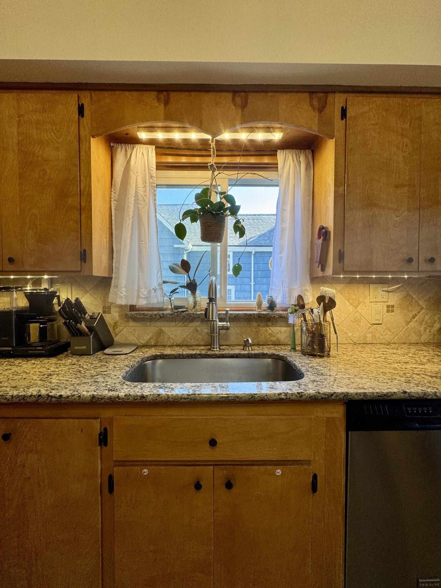 104 7th Street Bangor, ME 04401 - Photo 20 of 73 Deep Sink