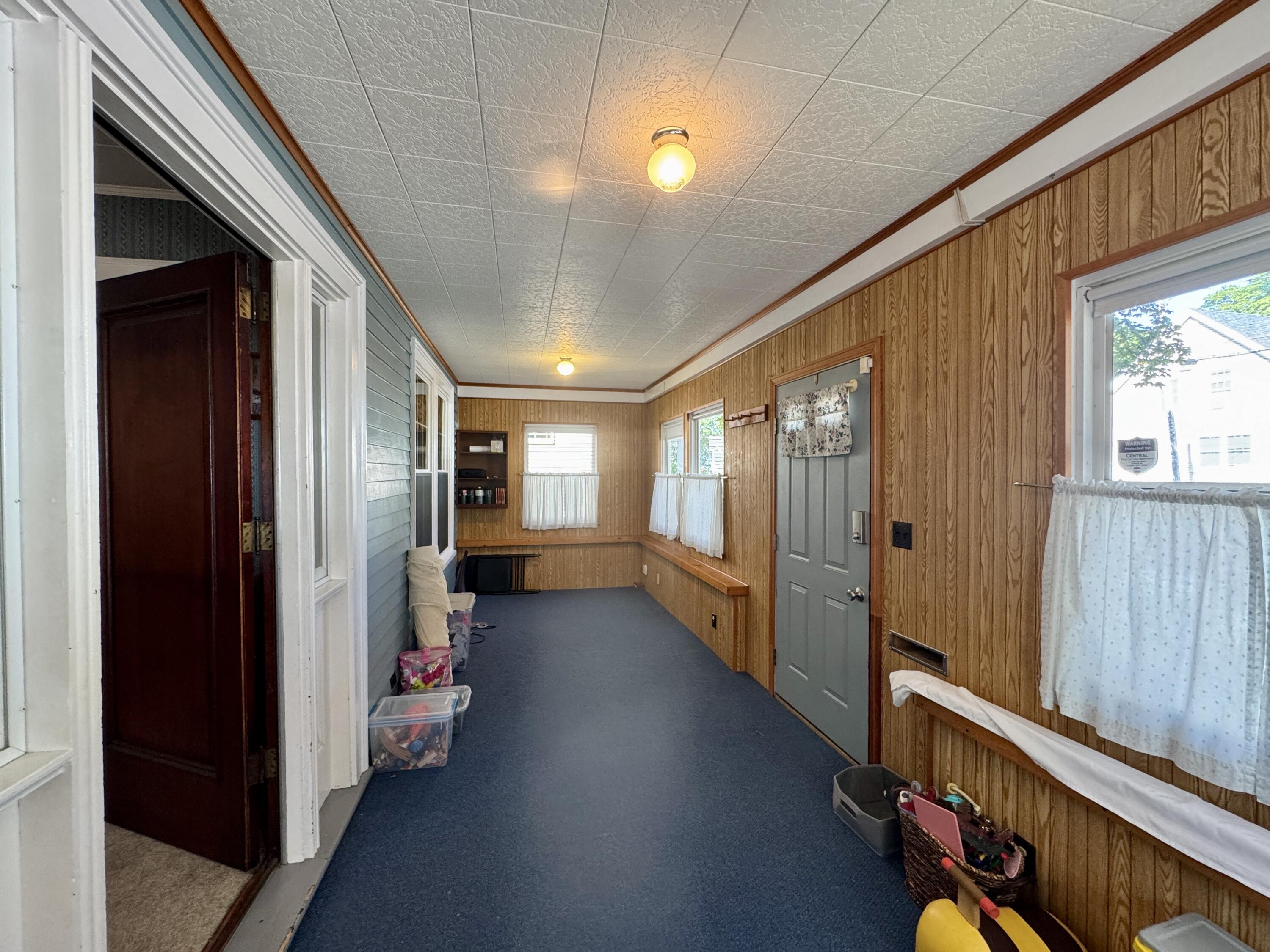 104 7th Street Bangor, ME 04401 - Photo 7 of 73 Three Season Sunroom