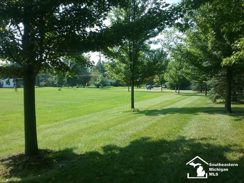 North Custer Road Monroe, MI 48162 - Photo 1 of 11 Gallery Image 1