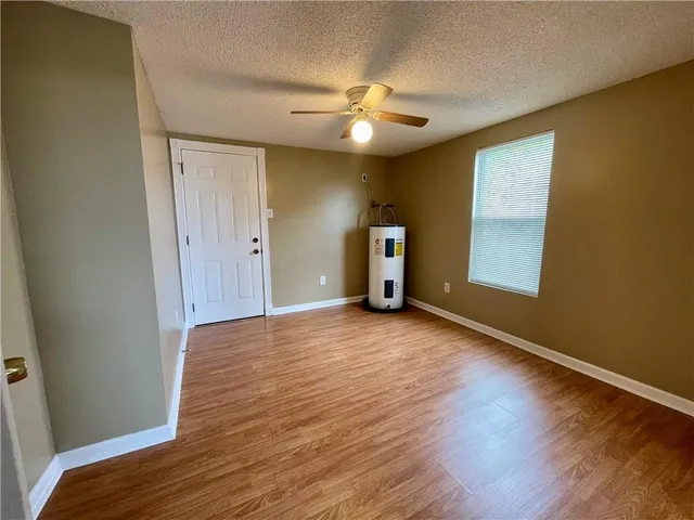 $1,295 | 2122 Stander Place, Chalmette, LA 70043