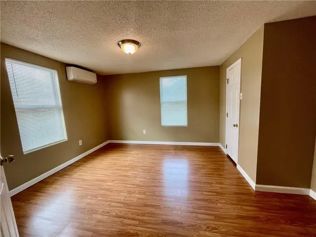 $1,295 | 2122 Stander Place, Chalmette, LA 70043