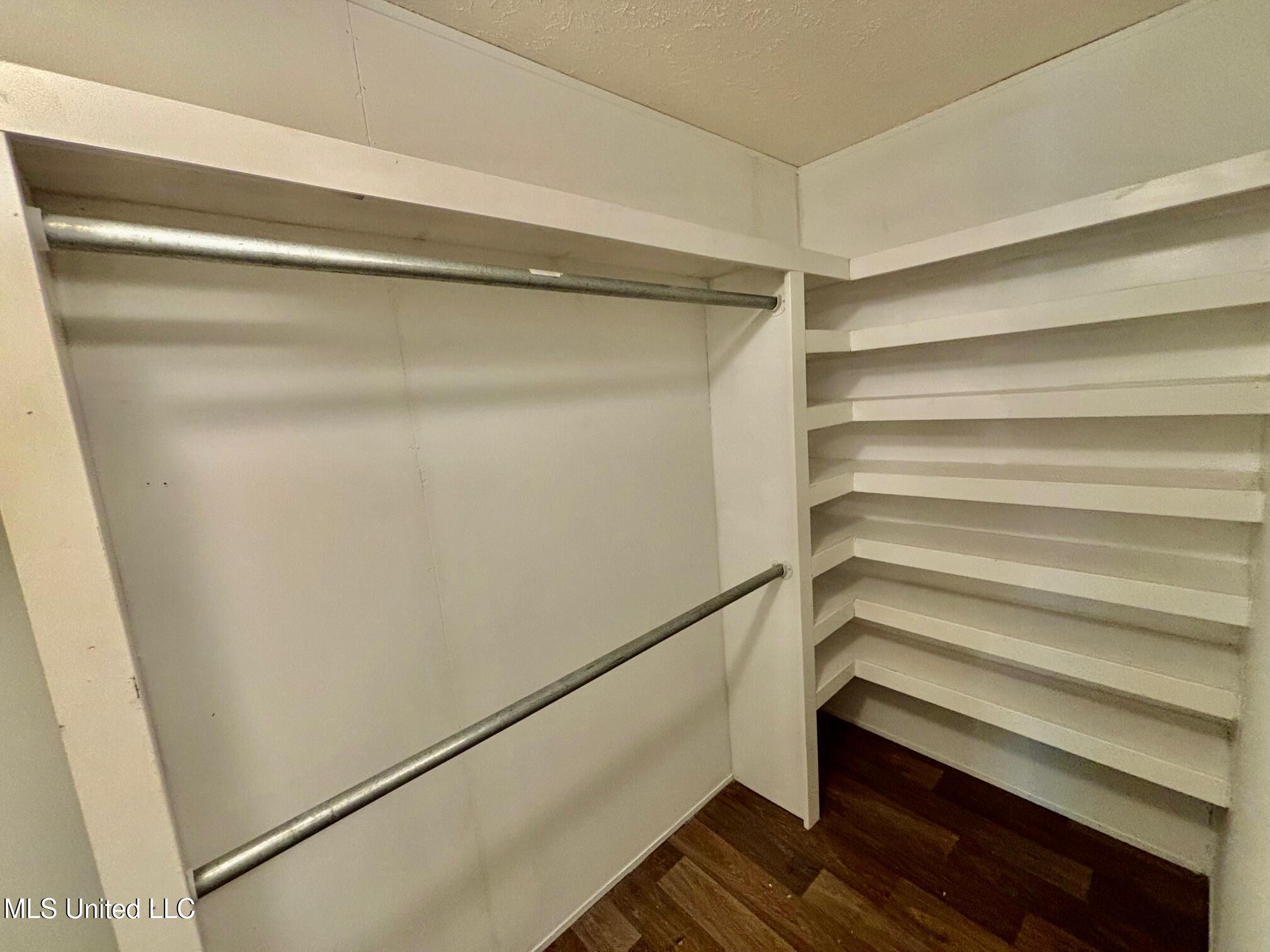 1033 Spike Lane Summit, MS 39666 - Photo 8 of 26 IMG_0505