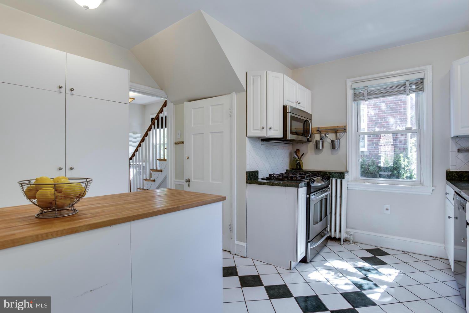 1520 Locust Road Northwest Washington, DC 20012 - Photo 6 of 17 Kitchen