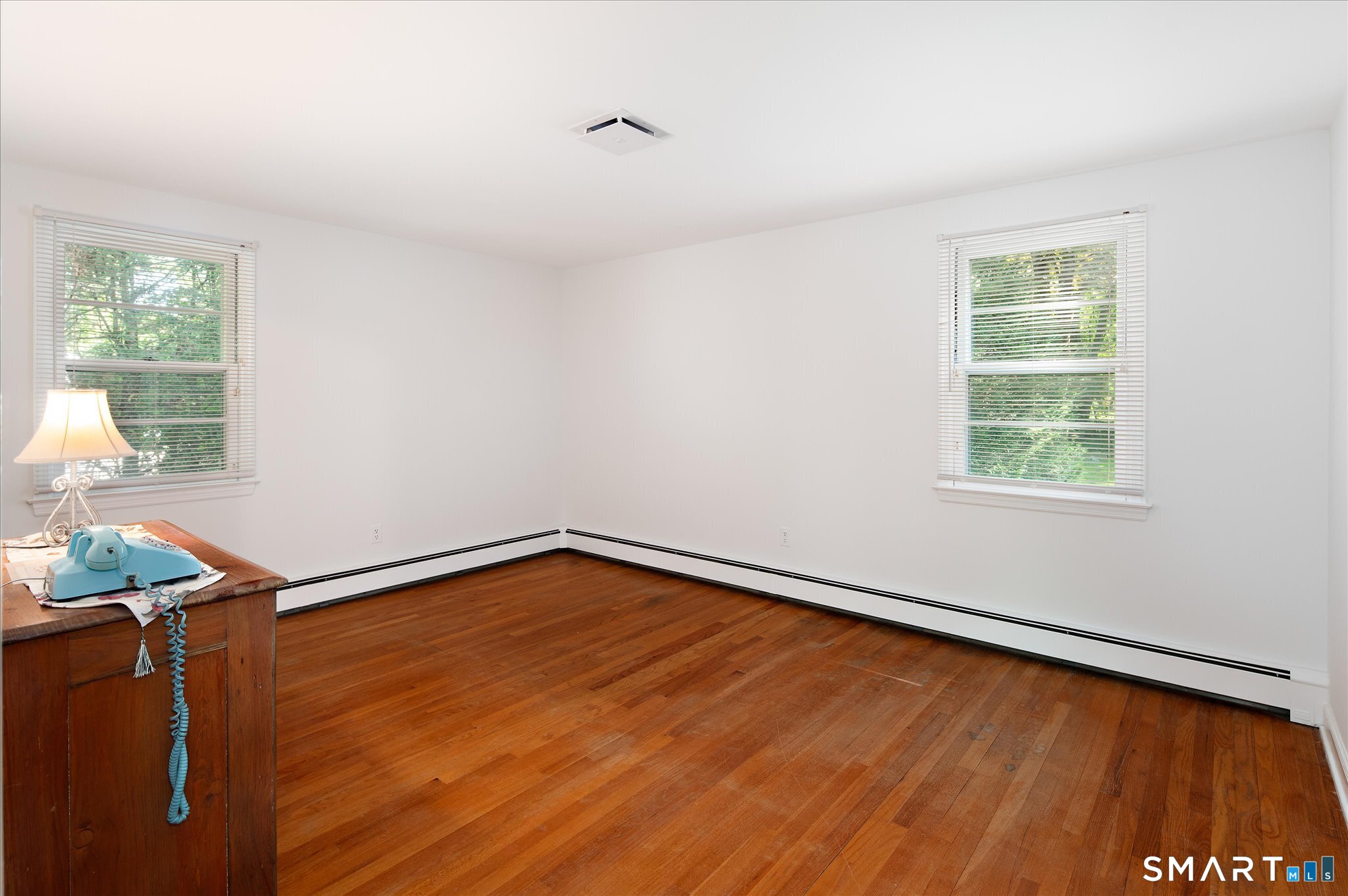 325 Den Road Stamford, CT 06903 - Photo 19 of 31 Gallery Image 19